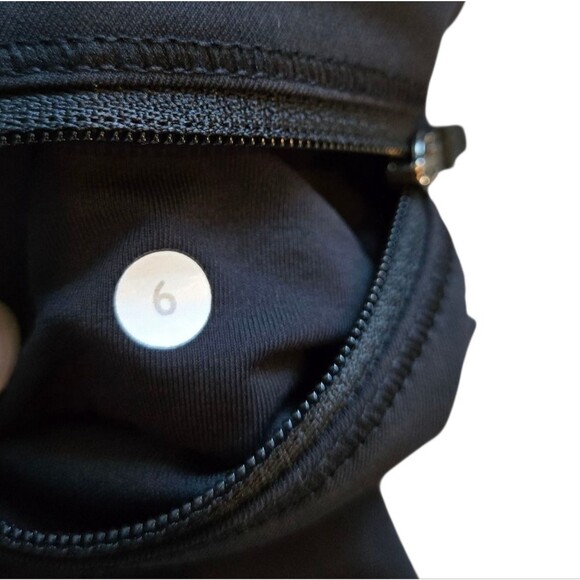 Lululemon Crop 17" - Black - Picture 7 of 8